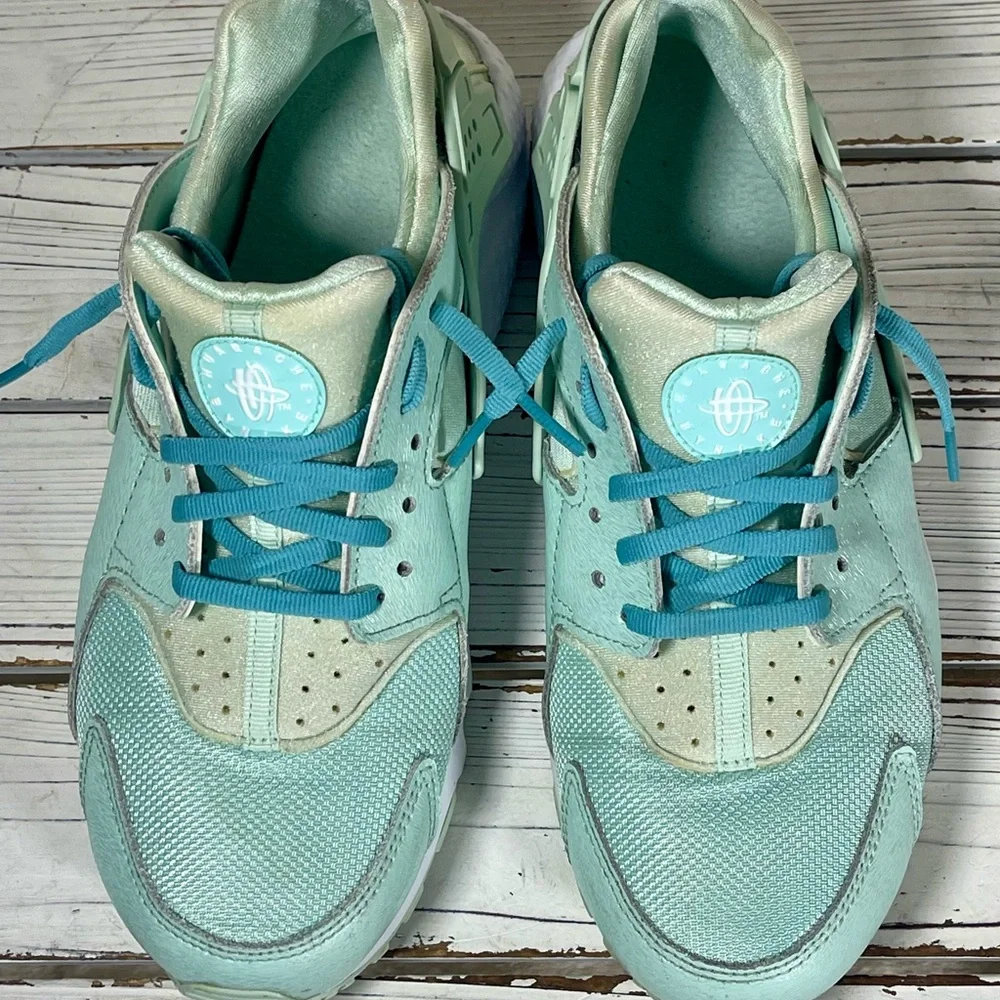CLEANED Nike 7Y Girls Air Huarache‎ Run SE Igloo Shimmer Green Teal Women's 8.5